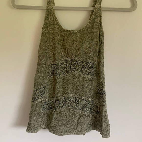 Green Flowy Tank Top - Picture 2 of 5